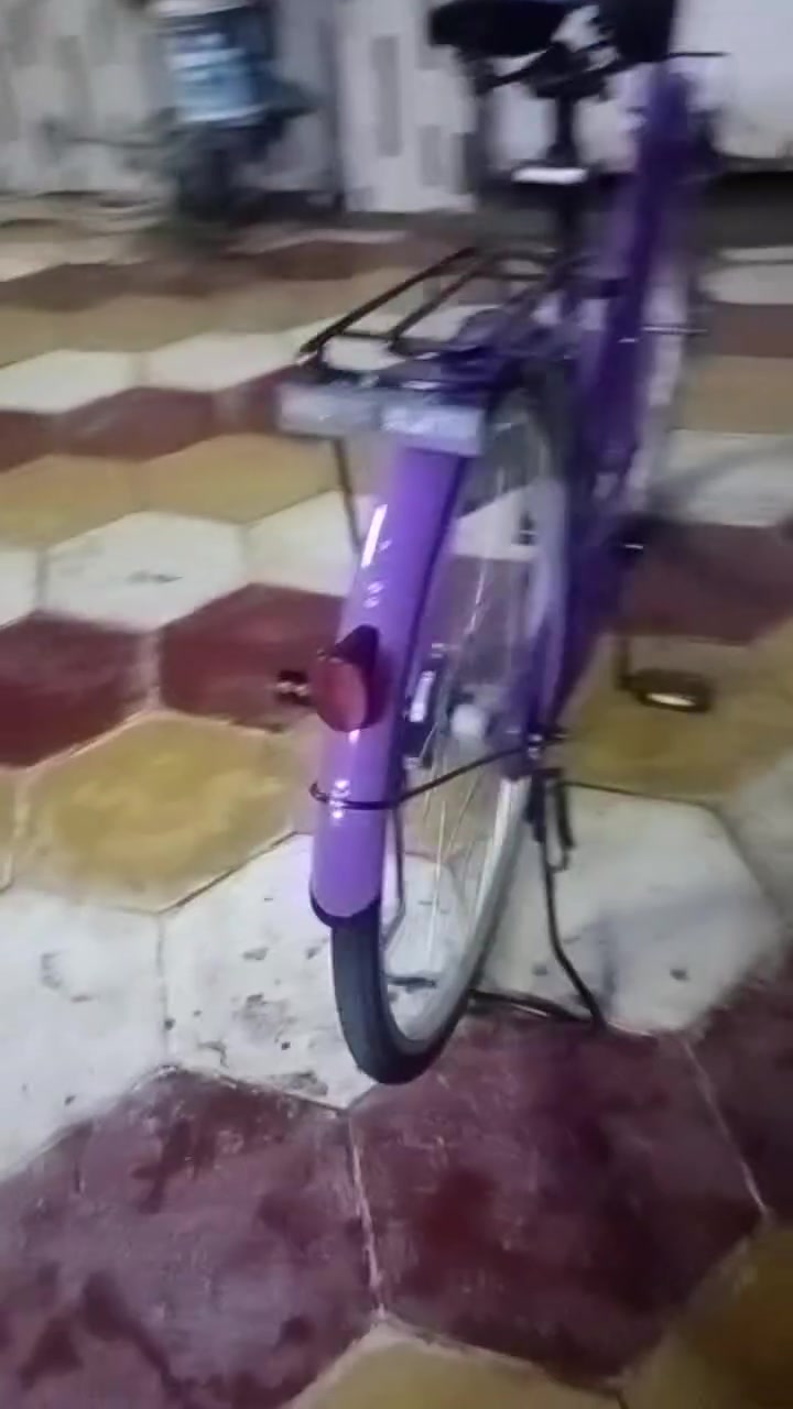 للبيع بايسكل فول اسعار مناسب معرض مالته مال علاوي القصيري بايسكل فول شمال بدل بيه***********.   السعر 130
