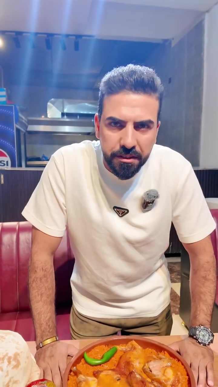 مطعم وايت - White Restaurant المندي راقي عدهم جربو خدمة توصيل ***********_ ***********⁩
