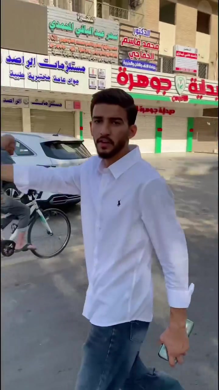 🏡 بيت للبيع بسعر قطعة أرض | فرصة استثمارية مميزة
يعلن مكتب احمد عاشور الوحيلي للعقارات 

📍 الموقع: الحارثية – شارع الكندي
📌 قرب مول بغداد
📐 المساحة: 480م²

🔥 السعر محسوب بسعر قطعة الأرض!
موقع مميز جداً في واحدة من أرقى مناطق بغداد، مناسب للسكن أو الاستثمار.

📞 للاستفسار والتفاصيل أكثر، تواصل ويانا.***********كرار الوحيلي

#عقارات_بغداد #الحارثية #شارع_الكندي #مول_بغداد #بيت_للبيع #استثمار_عقاري
