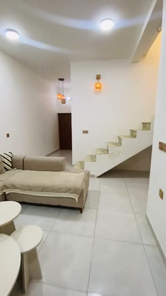 بيت فول للبيع 120متر سند 25 استقبال صاله مطبخ غرفه 
طريق السنية العام عمود 651
يبعد عن الشارع 300متر تبليط نزلة البو خليفة الزراعي
السعر 36وبي مجال
الاساس كونكريت والبناء بلوك
للأستفسار ***********
***********
@إشارة
