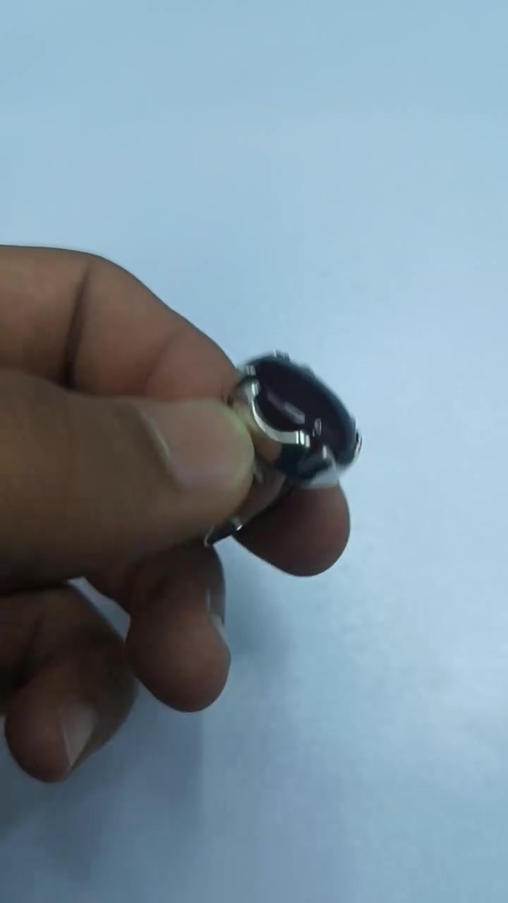 محبس عقيق يماني كرزي طبيعي
فضة عيار 925 
للاستفسار ‏‪***********‬‏
