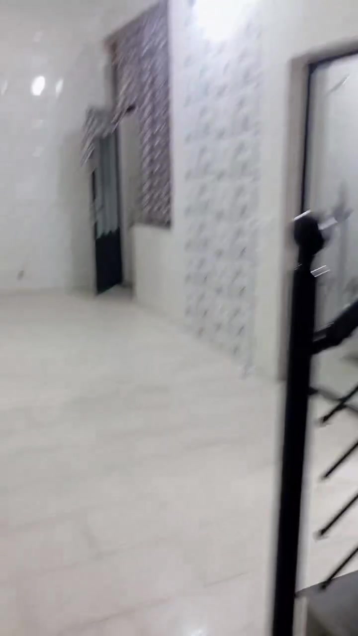 مشتمل للايجار المكان الدوره مجاور كليه الفرابي
يتكون من صاله ومساحه ومطبغ 

وطابق الثاني غرفتين كما موضح بالفديو

للاستفسار ***********
