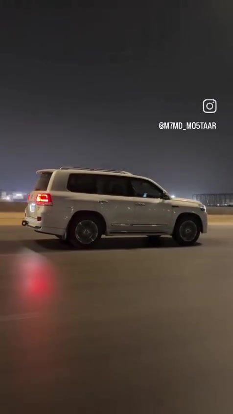 لاندكروز 2019  فول 1/1 
فول مواصفات كراند تورنيك سبشل اديشن 
رقم اربيل تحويل +وكاله
5 بصمات
دشبول لكزس
اشاره لكزس 
3 شاشات 
شاشه عاليه 
تحكم ستيرن جهتين 
صندوك كهرباء
كشنات كهرباء 
كشن 3 حركات 
شاحن وايرليس 
طفايه 
ماشيه 80  حقيقي

سعر سياره 475  وبيهه مجال حق جيه العنوان بصره تصال عله هاذ رقم  ***********
