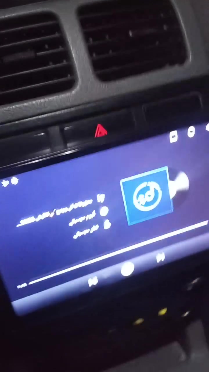 سلام عليكم كيا ريو موديل 2005رقم بغداد شرط التحويل سيارة جاهزه سنويه ال 28هزه جديده محرك شرط بدون تنقيص بدون بخار مصبوغه جماليه السعر 37بيها مجال ***********6 وتساب
