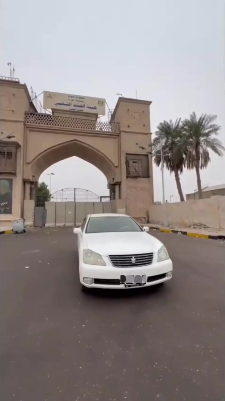 السلام عليكم شاهينه 2005.     «للبيع»
متومه شمالي انكليزي  خمس بصمات "كصتين "
✅3 دكم 
✅شاصي 80
✅رصاصي +اسود  
✅تحكم استيرن 
✅برده خلفيه 
✅نظام ترحيب عن قرب 
✅كامره خلفيه 
✅مري شفط
✅شاشه كبيره 
✅مثبت سرعه 
 
هواي بيها مواصفات معروفه شاهينه بمواصفاتها 
السعر ٤٠ وبيها مجال او مراوس بسياره حسب قناعه مكاني بصره 
للاستفسار رقم ***********
