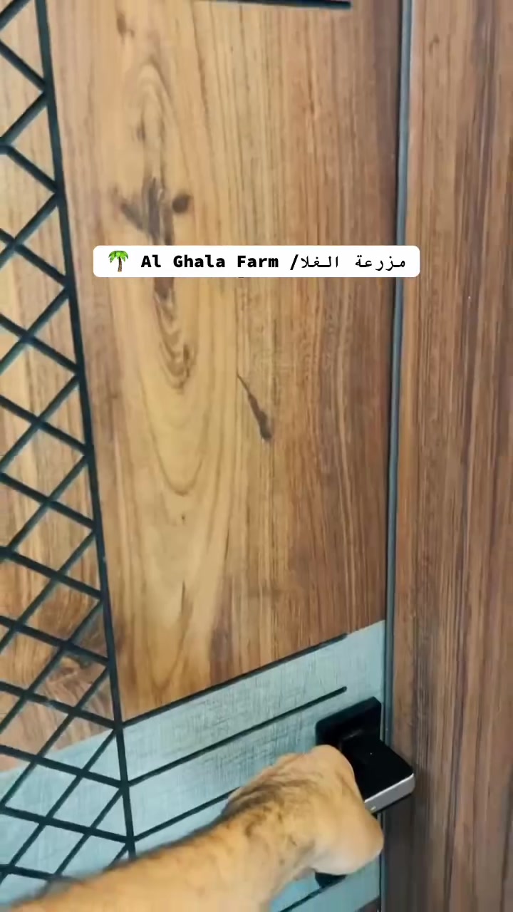 🌴 مزرعة الغلا للإيجار اليومي 🌴
✨ شفت صباحي وشفت مسائي ✨

إذا تدورون مكان هادئ ومتكامل للونسة والراحة مع الأهل والأصدقاء 🤍
مزرعة الغلا جاهزة لاستقبالكم بكل خدماتها:

🏡 غرفتين
🛋️ صالتين
🍳 مطبخ
🚿 حمامين
🏊‍♂️ مسبح
🌿 حديقة
🎮 ألعاب وترفيه
🪑 كعدات خارجية مريحة
🔥 مكان خاص للشوي

📍 مكان مناسب للعوائل والأصدقاء لقضاء يوم ممتع ومميز 🌴❤️

📞 للحجز والاستفسار راسلونا على الخاص
***********
