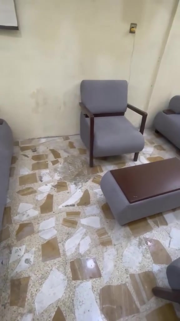 تخم مودرن جديد شغل درجة اولى 8مقاعد ضمان 5سنوات سنوات وبسعر 650 سعرة السابق جان ب850
***********

