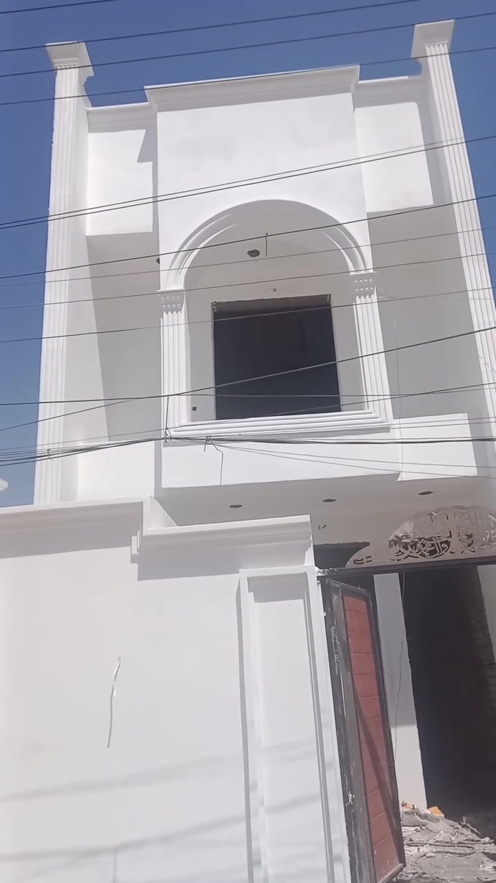 احمد الباخ كادر مصري في بغداد الكماليه ***********
