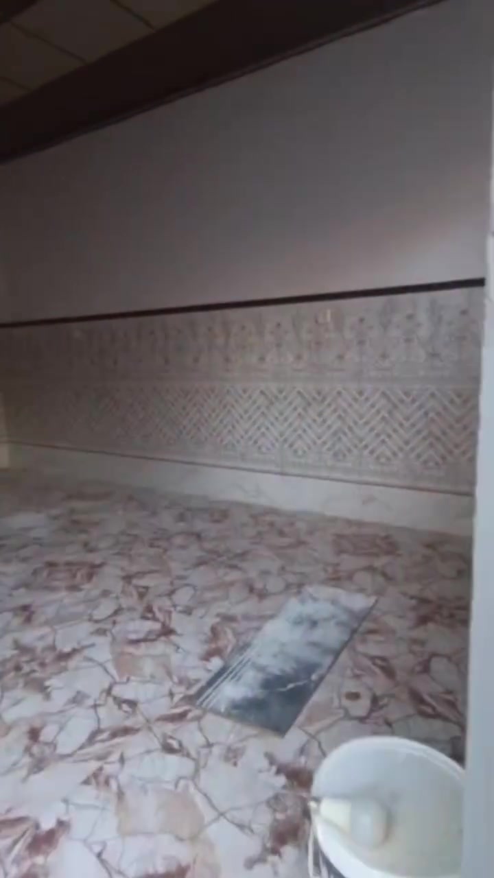 حصريا لدى مكتب صكر الهاشمي دار للبيع مساحه 160 متر خلف سواق ابو علي شغل فول مع اساس بادلو خلف سواق ابو علي شغل فول سعر 65 بمجال للاستفسار اتصال على الهاتف *********** بي واتساب *********** مراجعه مكتب صكر الهاشمي
