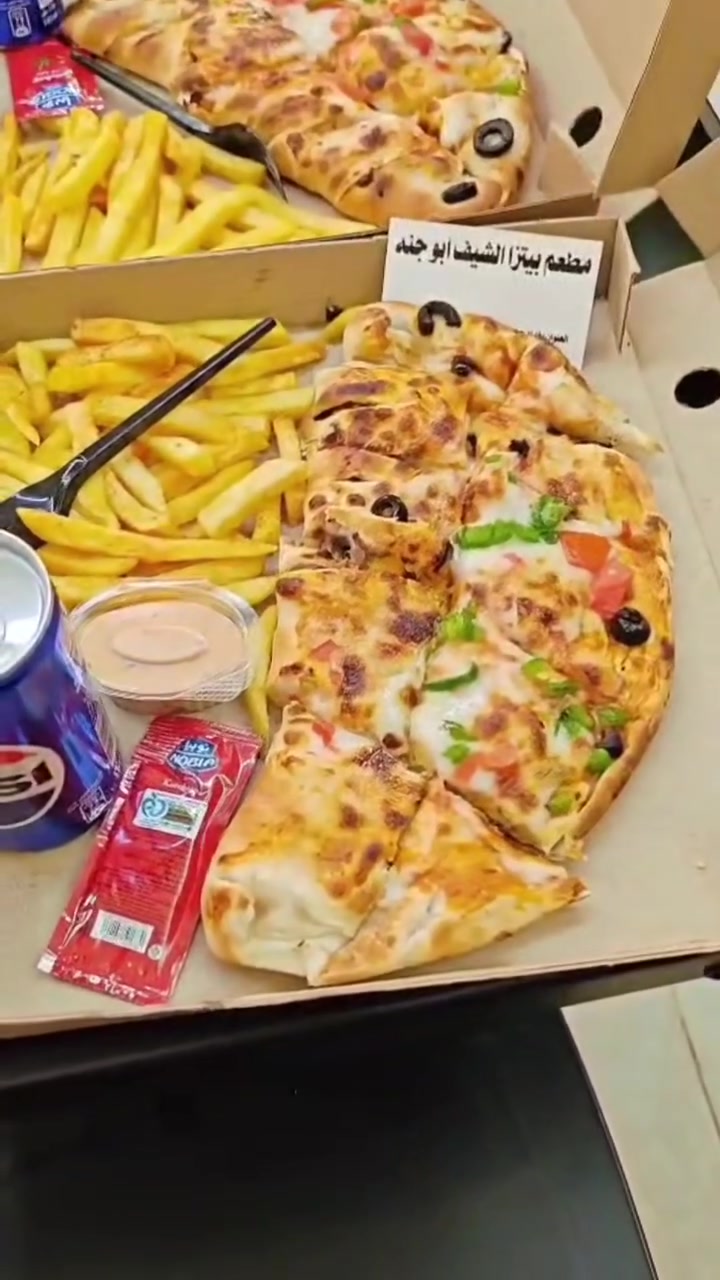 🍕🔥 مطعم بيتزا الشيف أبو جنة 🔥🍕
إذا نفسك ببيتزا طيبة وطعمها غير 😋
لا تفوّت الفرصة!
🍕 بيتزا بأنواع ونكهات مختلفة
🍔 بركر لذيذ
🥙 صاج ولحم بعجين
🍟 وجبات متنوعة تناسب كل الأذواق
✨ طعم مميز • أسعار مناسبة • جودة تفتح النفس ✨العنوان بغداد حي الجهاد شارع السوق مقابل جامع النور 
***********
***********
يوجد لدنيا توصيل داخل حي الجهاد والمناطق المجاوره  
يوجد لدنيا عروض تخبل

رابط صفحة المطعم 👇 
https://www.facebook.com/share/1F3sWTXGCX/
