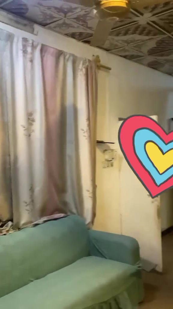 بيت للبيع مساحه ١٤٥ يتكون من غرفتين وهول ومطبخ حار وبارد وبرانيه زغيره  وحمامات داخليه وخارجيه بسعر مناسب الملعب  يم ال حميز
للاستفسار 
***********
***********
سعرة 24 وبي مجال للشراي
