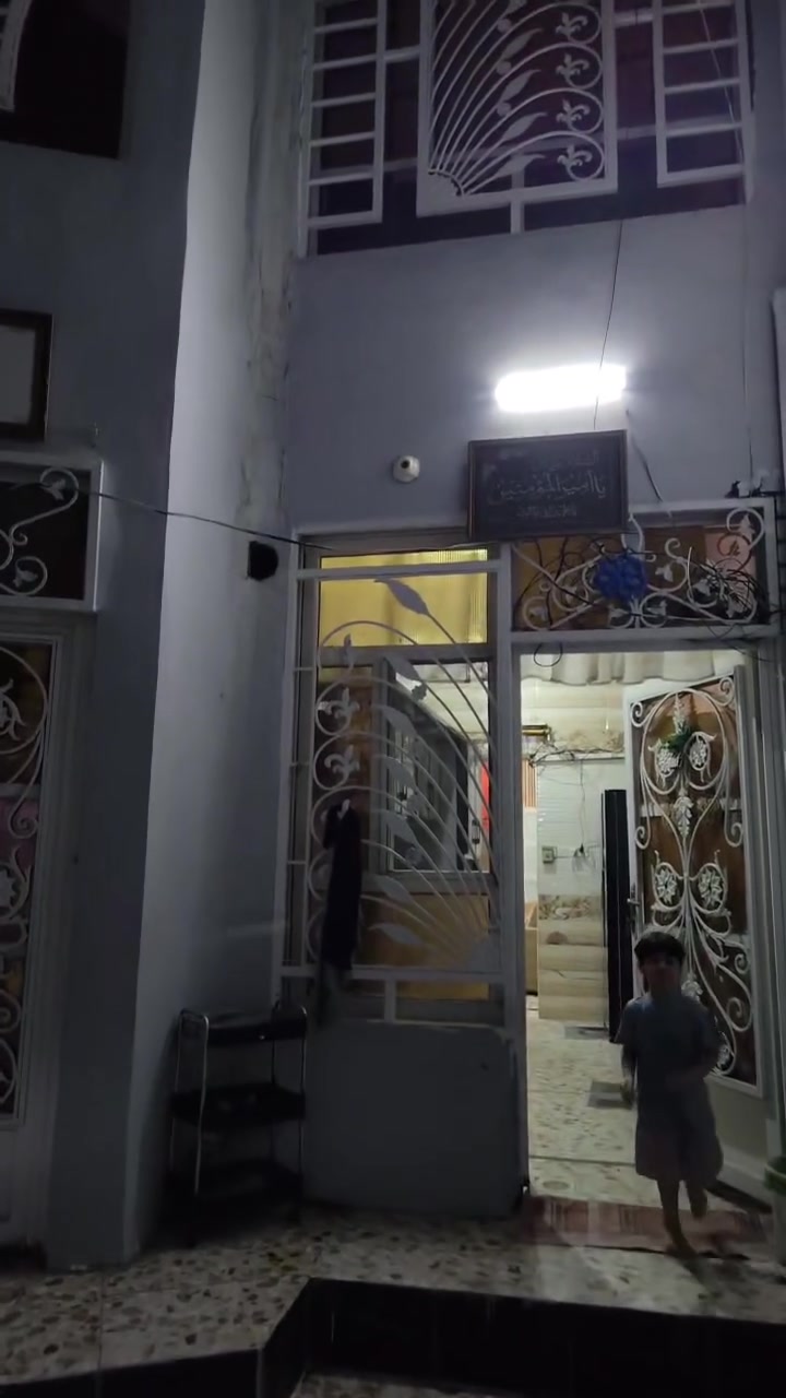 بيت للبيع بناء درجه اولى في الكوفه حي العسكري 130 متر محتويات البيت 
الطابق الاول غرفه وصاله واستقبال وصحيات داخليه وخارجيه 
الطابق الثاني غرفتين وصاله وصحيات
للأستفسار *********** 📞
او مراسله صفحه مكتب ابو مشتاق للعقار 
عنوان مكتبنا
"الكوفة حي المتنبي الشارع الفاصل بين حي المتنبي وحي الجامعه مجاور مكتبه هشام " 
نستقبل جميع عروضكم من البيوت والعرصات
