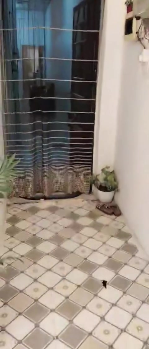 دار سكن مساحة١٠٠متر في برغة طابق واحد رقم القطعة ٣٦٤ مقابيل مدرسة الواسطي السعر ٦٧ وبيه مجال للاستفسار 
الاتصال ***********
