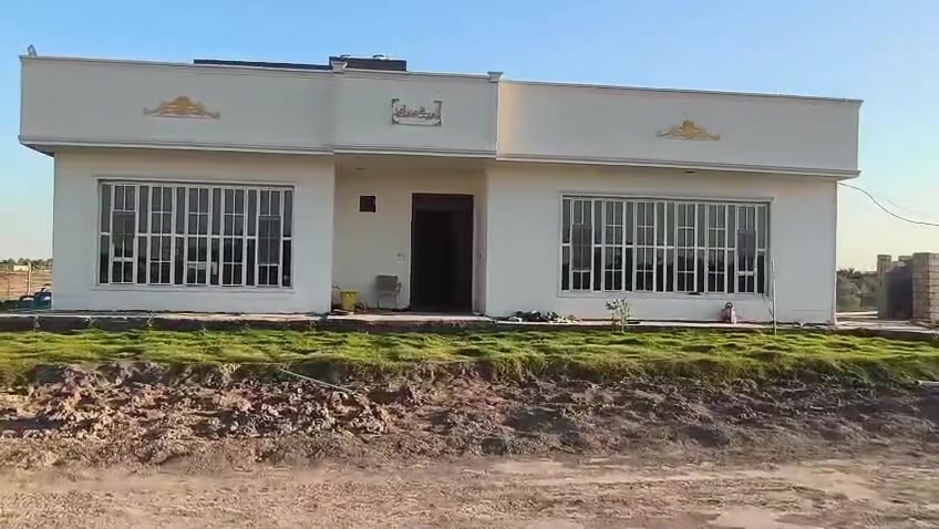 نص دونم وبيت حديث نزلت  سعد بيجو شارع اما الحسين لبيع ***********

