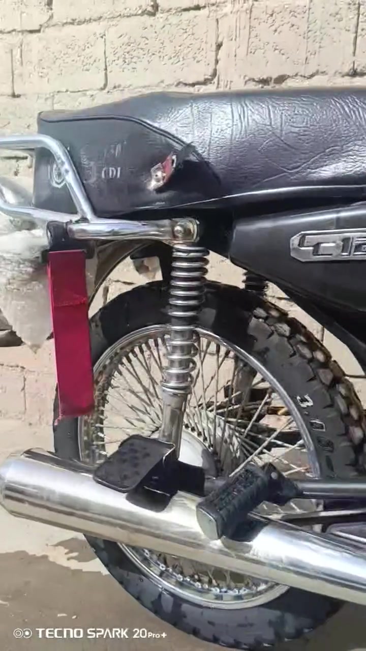 سۆلینک2023
ماڵەکە خۆی دیارە  
بەشەرتی  هەمو شتێک 
مەکینەی     نەکراوەتۆ
نرخی 550هەزارو مەعامەلەیەکی برایانە
ژ.***********
