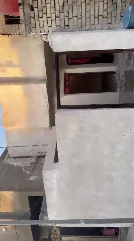 بيت للبيع مساحه ١٠٠متر طابق واحد جاهز السكن(البيت بيه كافه مستلزمات كهربائيات كيزر ماطور ماء خزان سعه ٢٠٠٠لتر صندوق كهرباء واير وجوزه سحب كيبل كهرباء واير انترنيت راوتر) عنوان حي طارق الوسط الزراعي مقابيل كوفي الإقليم بفرع العريض إستفسار ***********
السلام عليكم ورحمه الله وبركاته 
مكلف بنشر 

سعر 55مليون

تفاصيل اكثر البيت تسليم مباشر
بيت للبيع مساحه ١٠٠متر طابق واحد جاهز السكن(البيت بيه كافه مستلزمات كهربائيات كيزر ماطور ماء خزان سعه ٢٠٠٠لتر صندوق كهرباء واير وجوزه سحب كيبل كهرباء واير انترنيت راوتر) عنوان حي طارق الوسط الزراعي مقابيل كوفي الإقليم بفرع العريض إستفسار ***********
