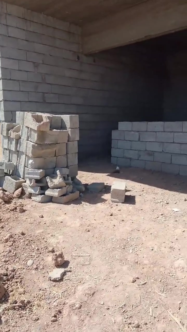 السلام عليكم عندي هيكل ركن طابقين+قطعه البيع مساحه500متر
المكان كركوك قضه الحويجة الدبس جميع الخدمات متوفره
***********
