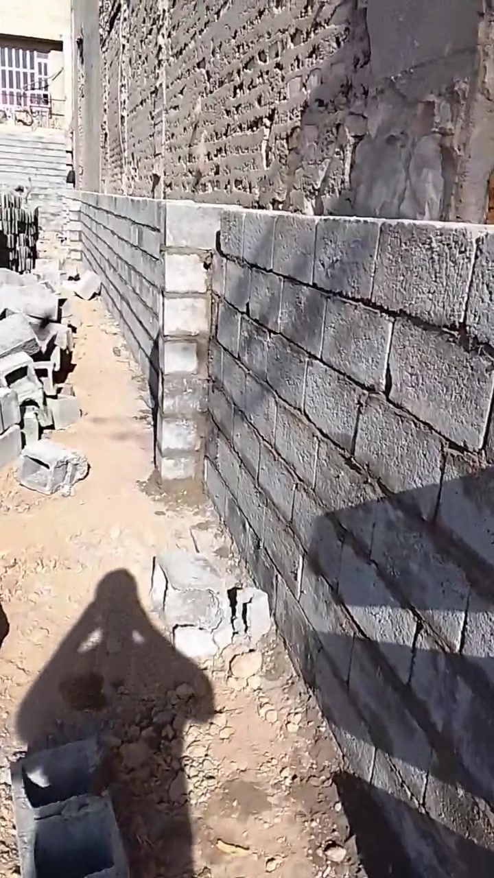 كادر بناء مصري شغل درجه اولى استلم مهندس نشتغل علي الدبل ونشتغل قطعي نشتغل بلوك وترمستون وانسب الأسعار مقيم في بغداد الجديده للتواصل وبي واتساب
***********
