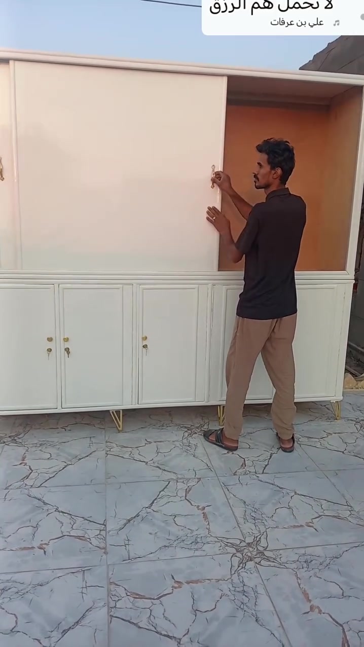 اللهم صلي على محمد وآل محمد  
معرض ونجارة فراس النجار 
مستعدون كافة ديكورات منزليه ابواب معارض بوفيات غرف نوم غرف اطفال ناحيه الطار قرب برج اسيا 
***********
