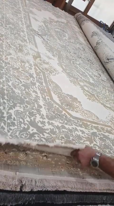 شلعه رخيصه جدا كاشان الاصلي توصيل مجاني عدد 100 قطعه للاستفسار الاتصال وتساب ***********
