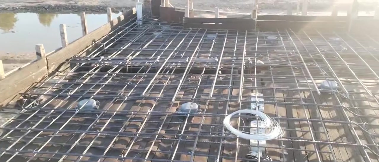 السلام عليكم  نجار  متفرغ حاليا شغل داخل بغداد https://wa.me/qr/ICLUJNQIKWBTL1
+9647763154221
