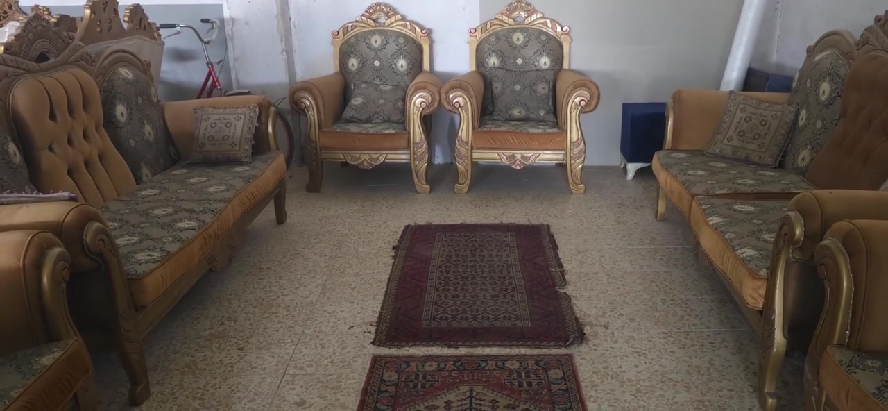 منزليات • كنب • للبيع
