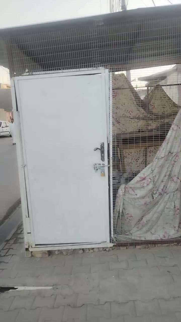 حدايد • باب • سقفية