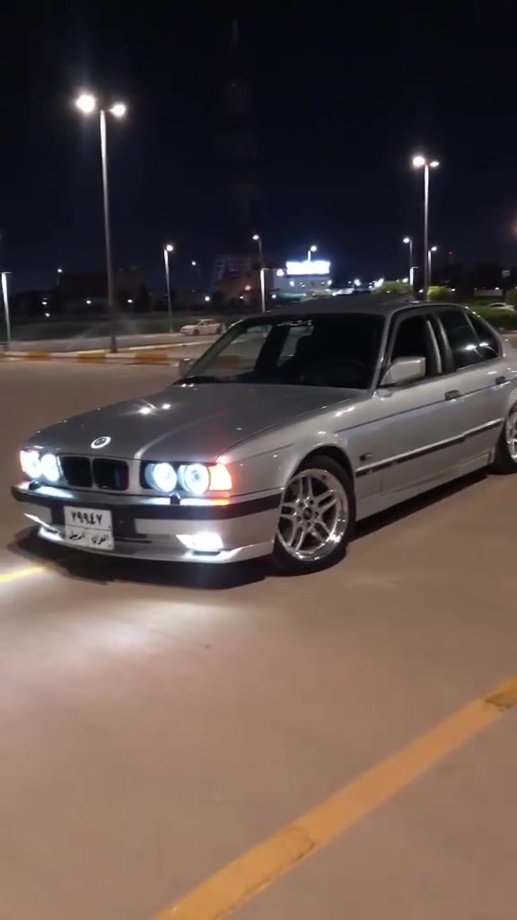مۆدێل92مەکیەنە 525گێر عادی تەبرید سرلایتە جەمپێکی پشتی هەیەتی چوار وەرەقە خرامەی هەیە دوای مەعمەڵە ئەدرێتەوە شوێن هەولێر بۆزانیاری زیاتر پێوەندی بەخاوەندی بکەن
***********
