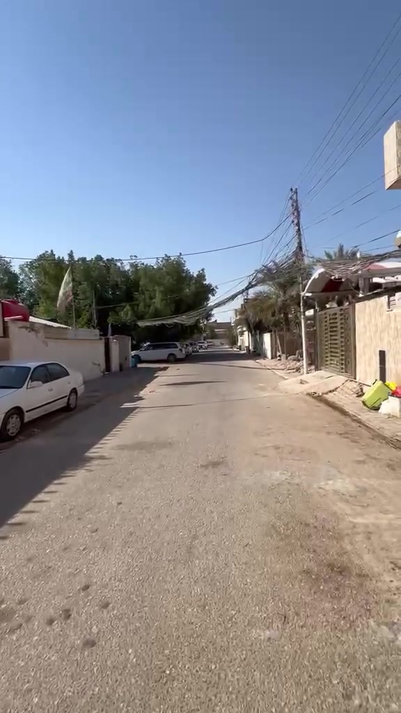 دار للبيع
المساحة 260 متر 
صب كونكريت بناء قديم بس نظيف 
غرف 3 استقبال صاله مطبخ صحيات حديقة كراج 
السعر 280 مليون قفل بدون اي عملة 
حي ميسان قطاع 15 مكان مميز جدا 

ملاحظة الدار ممكن تستأجر 400 الف او رهن هم يرهن عدكم ب 40 مليون 
مراجعة حصرأ 
مكتب الفحام 🌹 واتساب ***********
