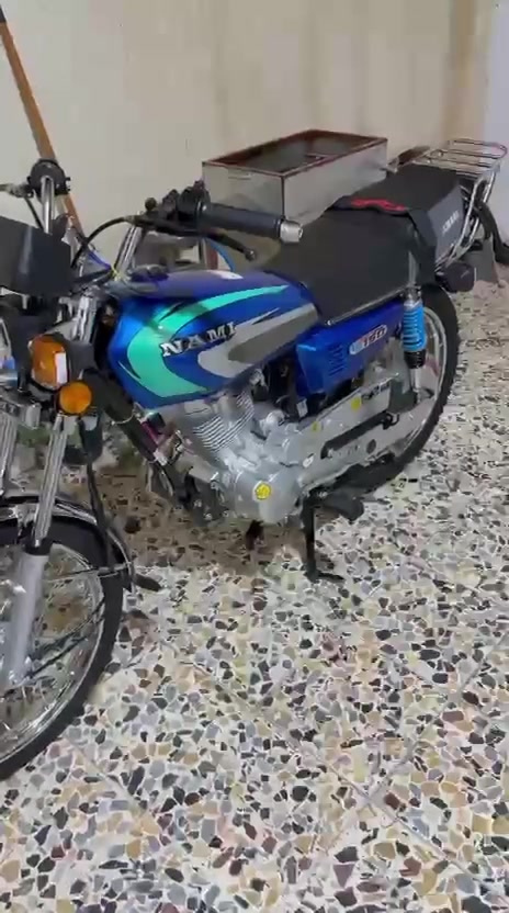 سلام عليكم دراجه نامه خمسه سكنر اقل شهر من معمره كفاله عامه السعر مليون وربع وبيه مجال 
لاستفسار ***********
