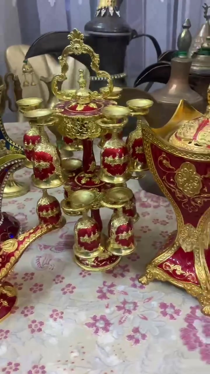 اغراض نحاسية • قطع • بغداد