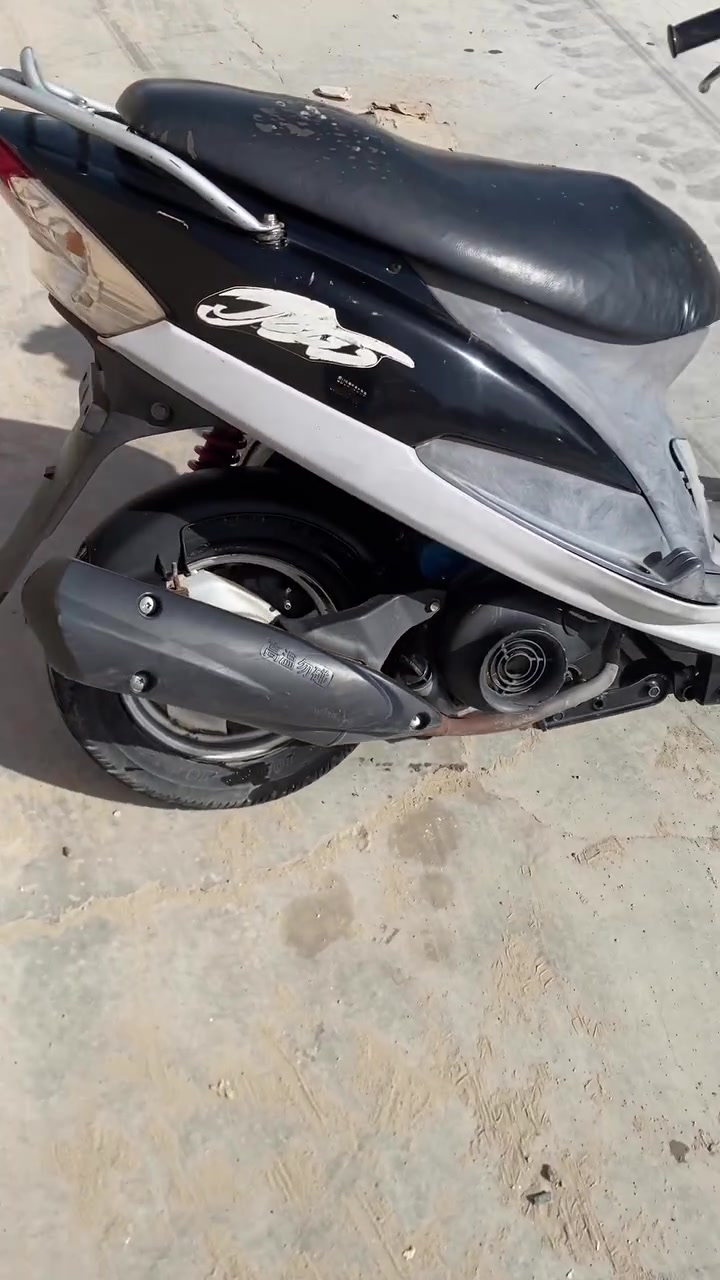 سلام عليكم دراجه ماكس مكينه ناعمه كهربائيات كله شغاله سلف هندر لايت بكلايت اشاير تقفل جنطه دراجه حلوه سعره 650مكاني السماوه هاذه رقمي ***********
