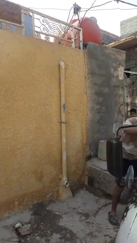 السلام عليكم 

بيت 100 متر مربع بلحميديه قرب حسينيه الأحرار 
اول دربونه اول باب الأستفسار الاتصال على الرقم *********** او المراسلة الصفحه...
