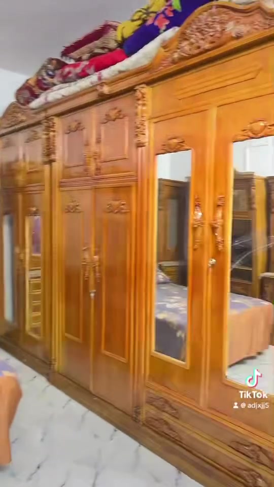 سلام عليكم غرفه صاج الثقيل الاصلي نضيمه كلش اقل من 6اشهر من اخذته مليونين ونص راسلني خاص وبيك خير وتدلل ***********
