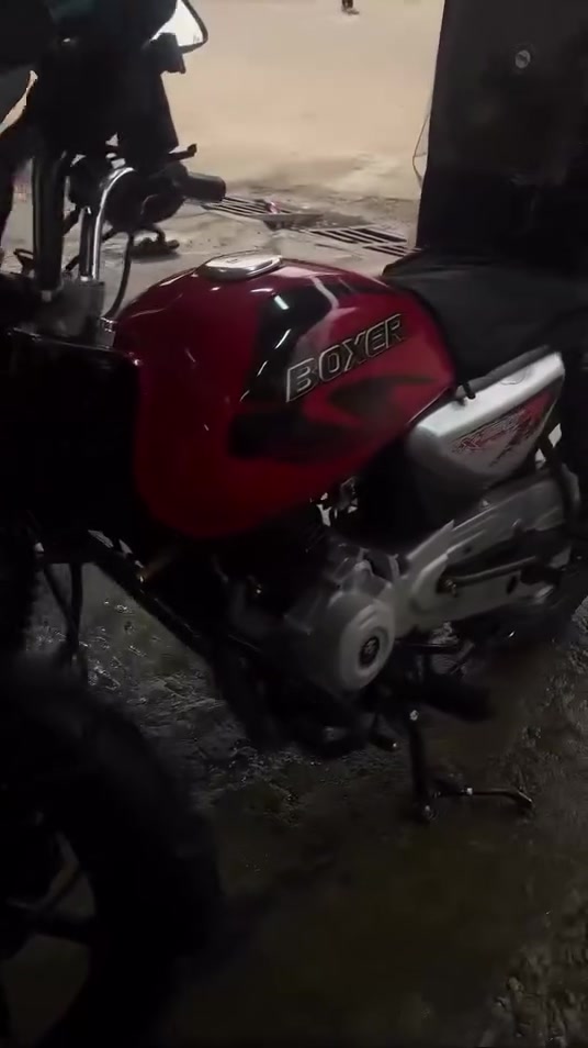 يدراجه بوكسر موديل 23 نازله بل 24 دراجه احلى من الصور مجفته مال شركه شارع فلسطين تخم تارات جدد برياكات جدد دراجه نضيفه كبل للشارع مكاني البياع سعر 2400 وبيها مجال رقمي *********** موجود واتساب للستفسار
