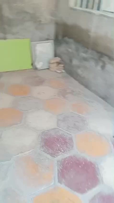 بيت للايجار مدينة الصدر مساحه 200مترايجاره قفل 300 كافة الخدمات متوفره اتصل على الرقم وتساب ***********
