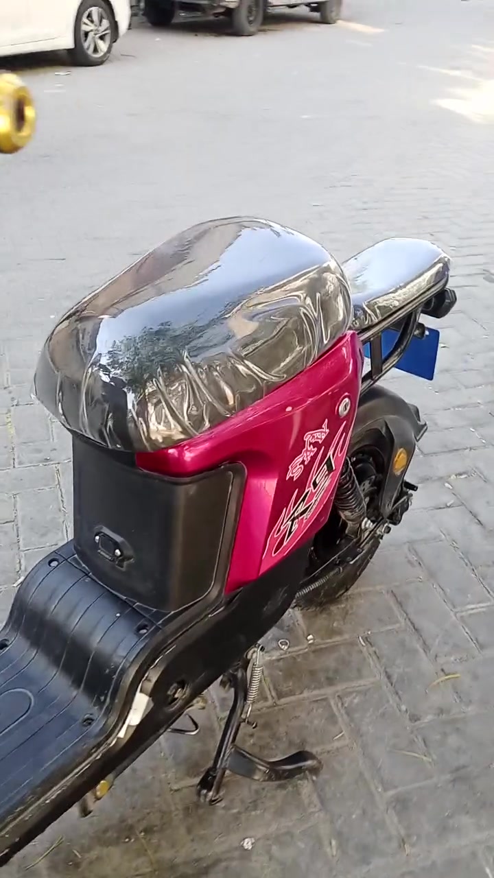سلام عليكم درجة شحن البيع ارتسعه جديد استعمال قليل سرعته 99 حقيقي نضيفه بطاريات كبار سعر 350وبي مجال الطيبين الرقم الاستفسار ***********
