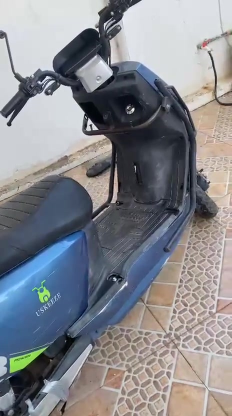 ٤٠٠ • رمادي • ٥ كيلو