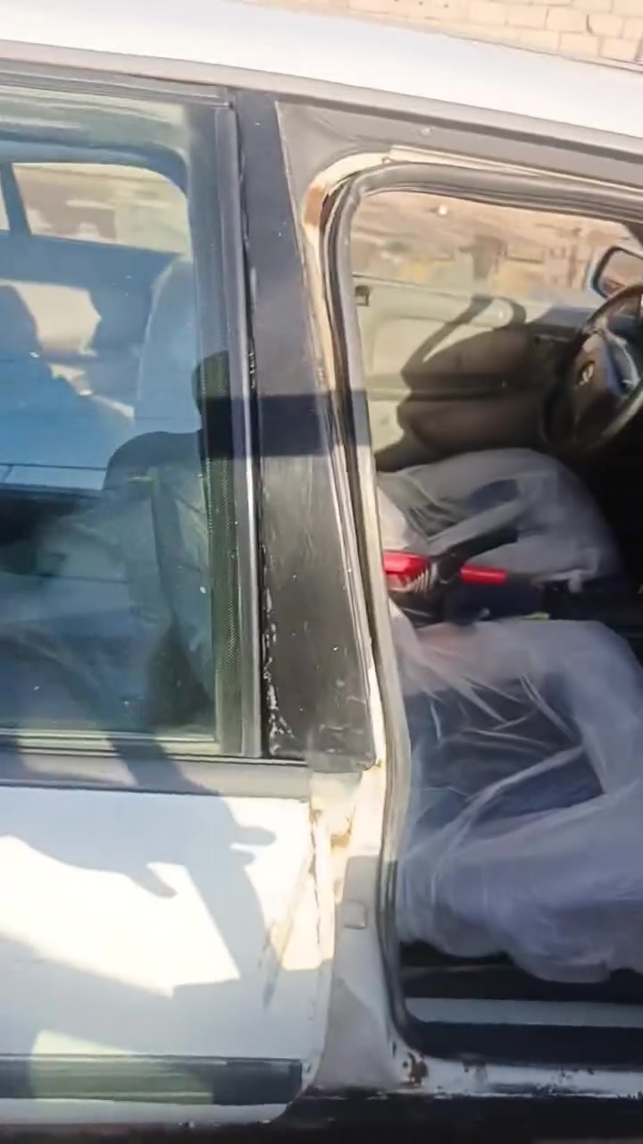 أوبل اوميكه مديل (      ١٩٩١    ) جاهزه من كلشي كهربائيات  وحداديه وتايرات رقمها نجف يعني مداور ثاني يوم سعر 18ورقه وبيها مجال قليل التواصل اتصل رقم ***********
