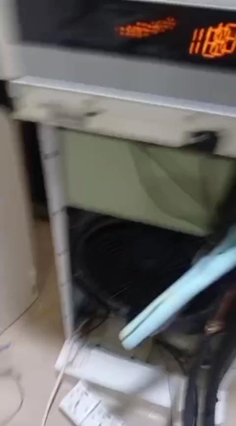 ***********
