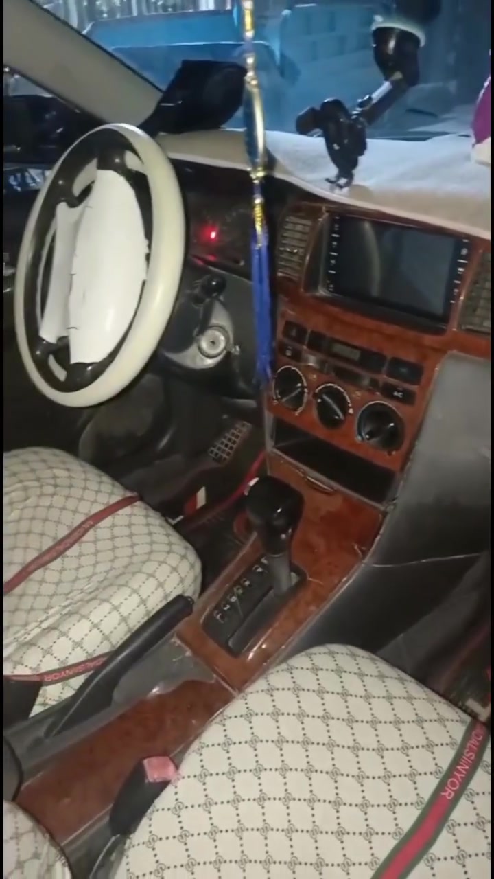 السلام عليكم كورلا بيكاتشوا 2005 محرك 1600 السيارة باسمي ارقام انكليزي سنويتها لحد 2028 دواخل جدد كشناتهن مغلفهن تبريد ثلج تايرات جدد حداديه كلها جاهزه السعر 78  العنوان بصره ابو الخصيب هاذ رقمي ***********
