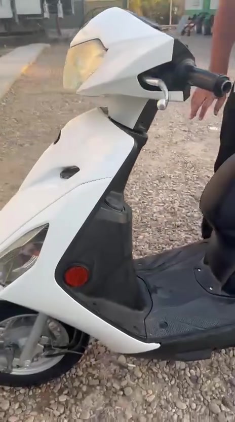 دراجه اكزز محرك مكفول فول 
نضام يكو قتصادي تشغيله نغره سلف باي وقت 
 اشاير لايت كهربائيات شغال سعره مليون و ٣٠٠ مكاني بغداد 
***********
