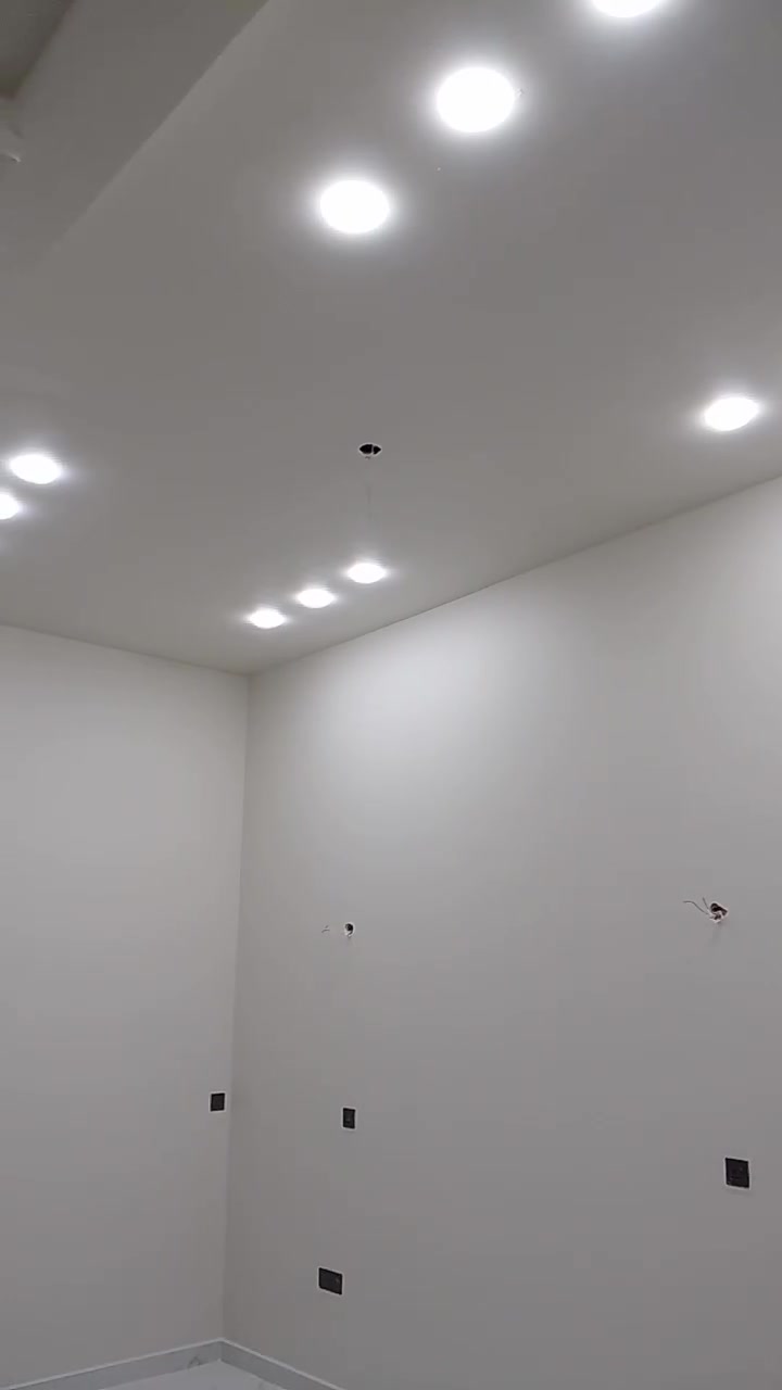 نشتغل كافه الشغل
أنواع الصباغ داخليه وأصباغ خارجيه 
وديكورات بأنواعها وجبس بورك
رقم الهاتف:***********
