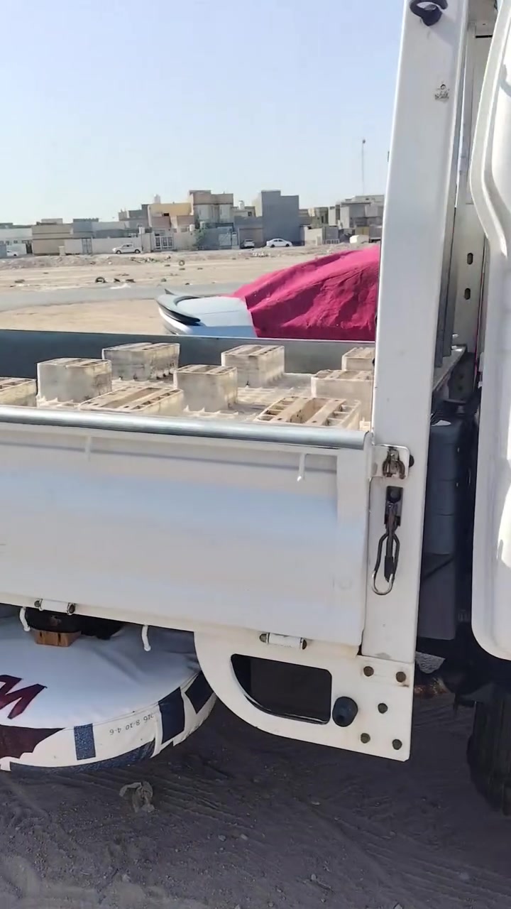 سلام عليكم كيه فحل موديل17 رقم بابل العنوان بصره السيارة كفاله عامه لا ظربه ولا صبخ السيارة رقم شاصي ممسوح كبير ومكينه توني شادهن مسكر دبلو جاف*********** السعر 135 بيه مجال قليل
