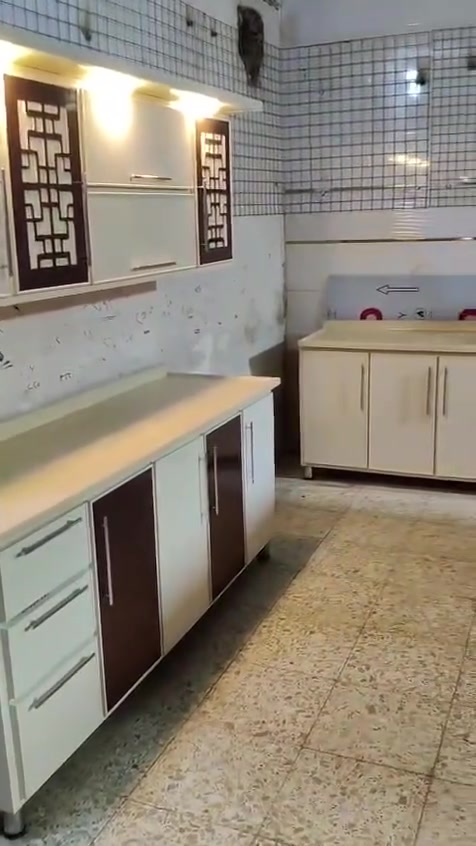 كاونتر تفصال درجة اولى ٣ قطع نظيف جداً لايوجد ضرر كله مرمر بغداد الشعب الرقم ***********
