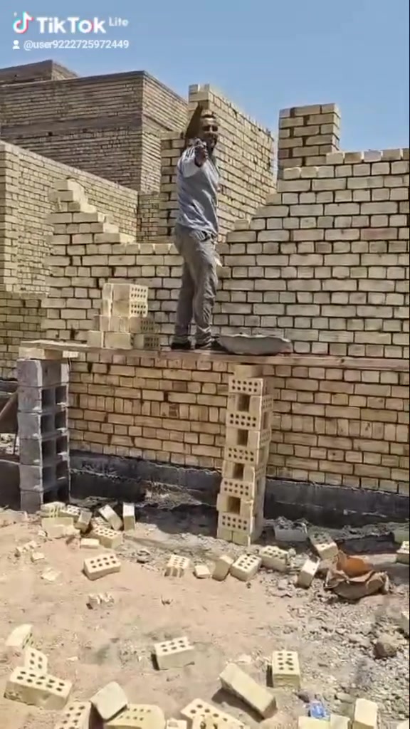 كادر بناء مصري شغل دراجة أولى أسعار مناسبة مكاني بغداد وهذا رقمي بي واتس ***********
