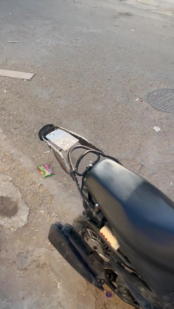 سلام عليكم ماكس عدله للبيع بوشه ٥٥ مكينتها خرسه هندر وسلف بيها وياله مشيف شلعه ومعدل فول الدراجه خير من الله السعر ٥٠٠ وبيها مجال او مراوس بمنغولي مكاني مغربه الشراي يجي خاص او واتساب ***********
