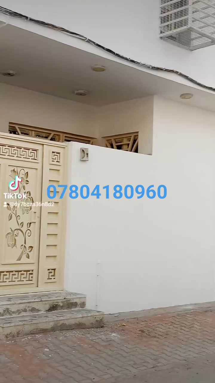 *بيتك تعبان؟ صبغه قديم؟*

اني اجدده الك مثل الجديد ✨

اني صباغ من النجف، خبرتي 12 سنة
ما اطلع من البيت الا انت راضي 100%

*اشتغل:*
طلس جبس فاخر يلمع ✨
واجهات خارجية حتى لو 3 طوابق اصعدلها سكلات
صبغ جوتن وناشونال اصلي

*لا تفكر بالسعر - انطيك سعر يناسبك*
*واتصل وشوف شغلي بعينك قبل لا تتفق*

📞 ************ - اتصل هسه حتى لو بالليل*

اهالي النجف والكوفة -
