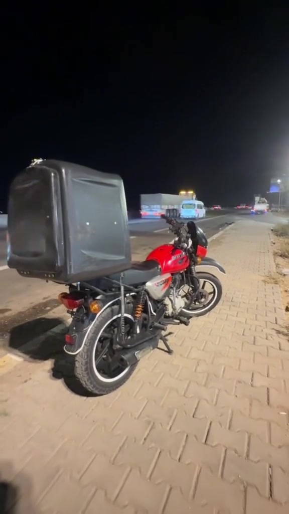 سلام عليكم بوكسر موديله ٢٣ جديد مجفته مره واحد مكينه خرس وخير من الله باتريهه كاعد لين ما طالع بيهه بدون أورق اكفلهه الك سرقه مكاني بغداد الحبيبيه ***********
