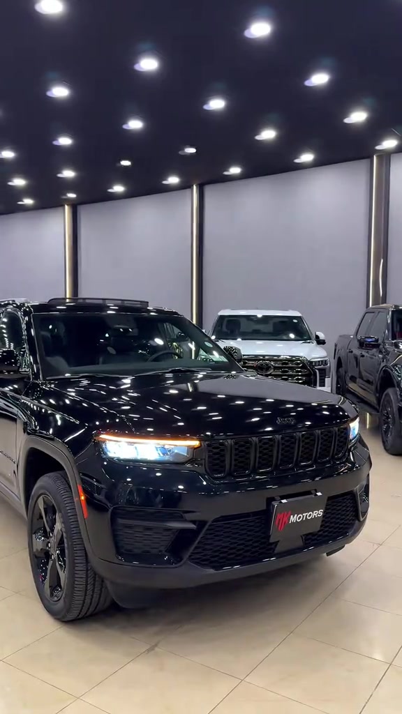 مرحبا بيكم -Welcome-بەخێربێن النوع /Jeep الموديل /ALTITUDE X سنة الصنع /2024 المحرك /V6-3.6L-293hp ناقل الحركة / أوتوماتيك   نوع الوقود / بنزين  عدد الاميال /15000mil ‎بۆزانیاری زیاتر پەیوەندیمان پێوە بکەن جێگای دل خۆشییە *********** *********** ناونیشان/ Erbil 100m Road opposite Cherry Com - MK motors ‎‏#kurd #kurdistan #cars #bmw #mercedesbenz                        

نص مكتوب في الصور:
- Jeep ALTITUDE X 2024